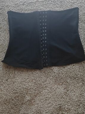 Black Hook-and-Eye Waist Cincher